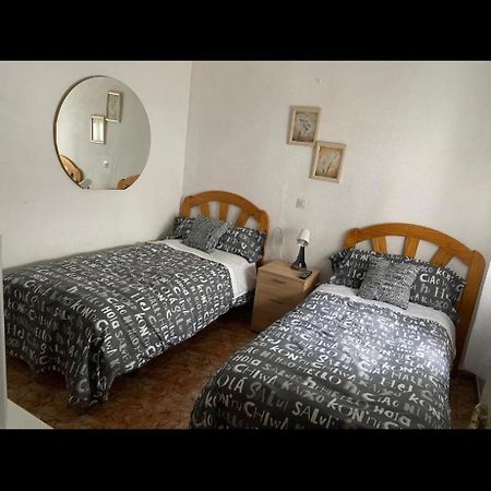 Pension Conchita II Мадрид Экстерьер фото