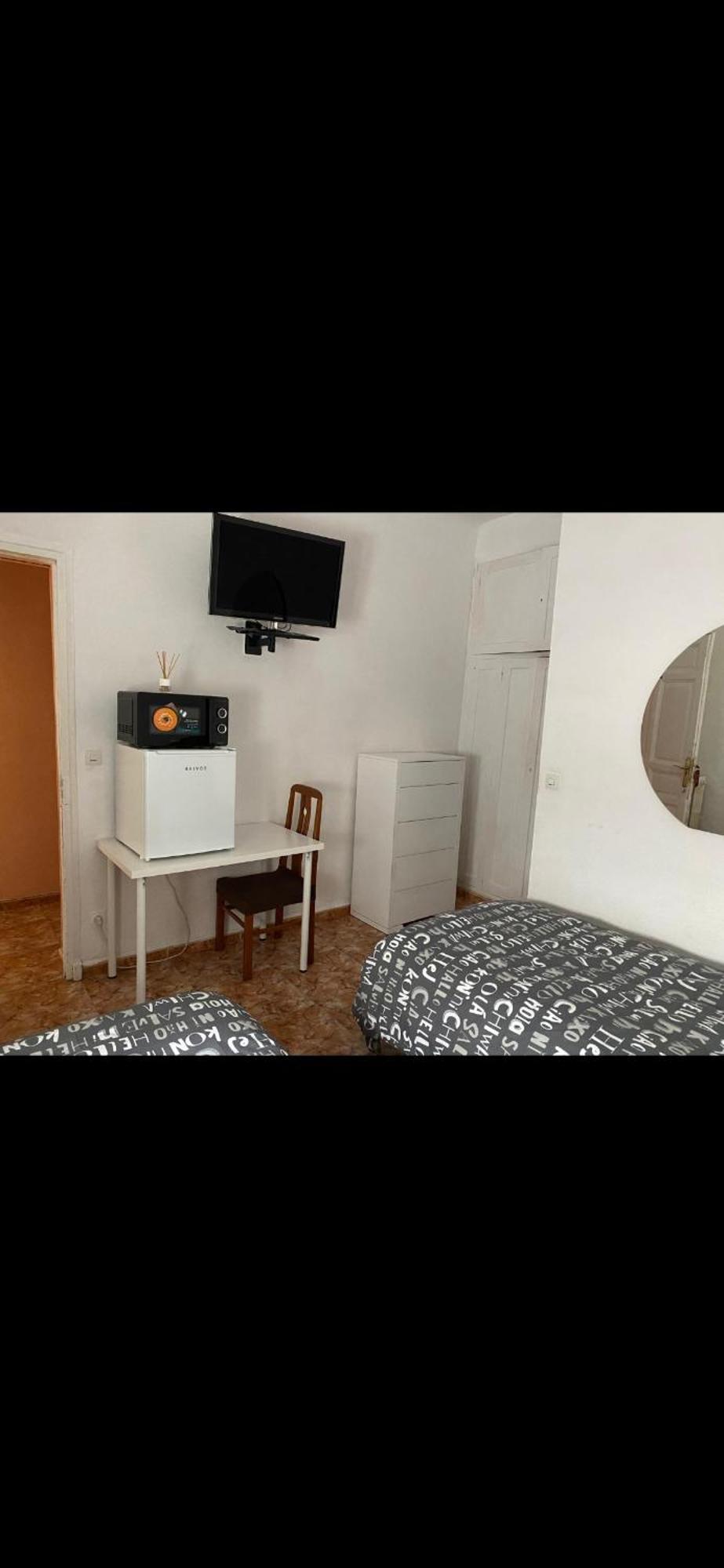 Pension Conchita II Мадрид Экстерьер фото
